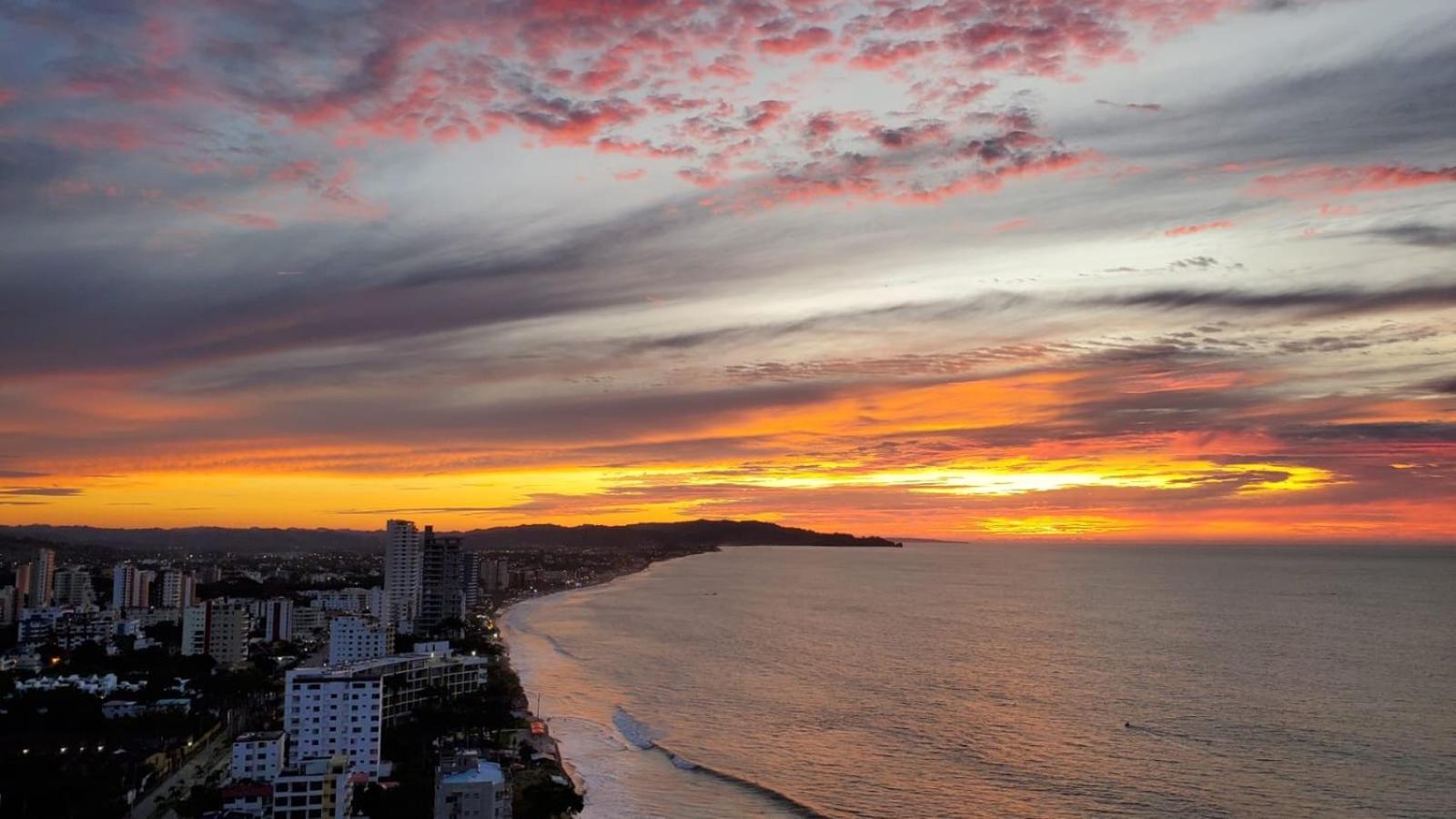 Apartamento Amplio- Espectacular 140M2 Grand Diamond Tonsupa Exterior foto